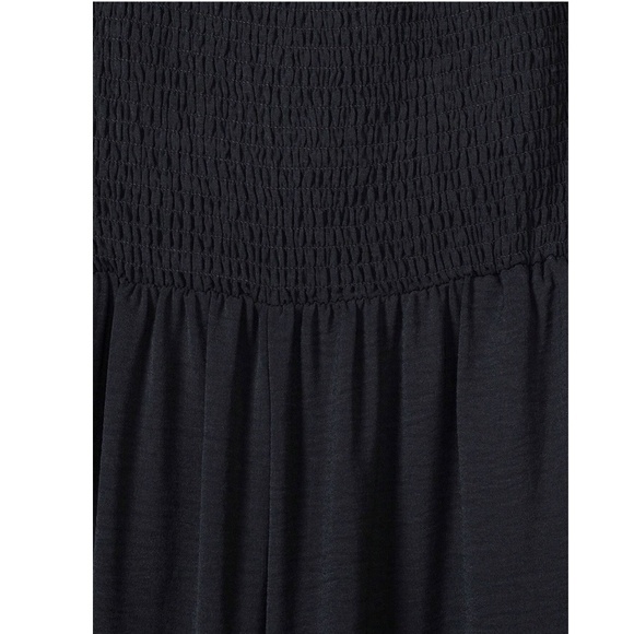 Black Jumpsuit Slant Pocket Wide Leg Shirred Bodice Straps Square Neck - Picture 9 of 13